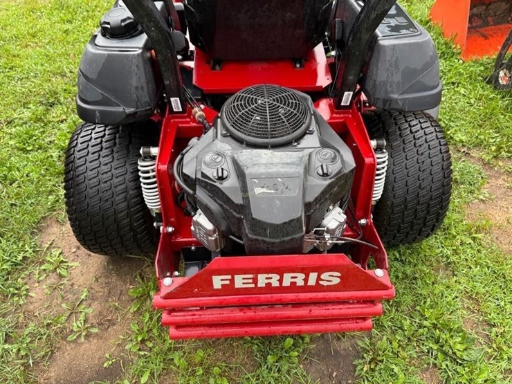 ferris-is700z-zero-turn-lawn-mower-image-6
