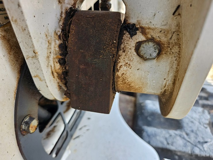 2019-bobcat-t870-image-72