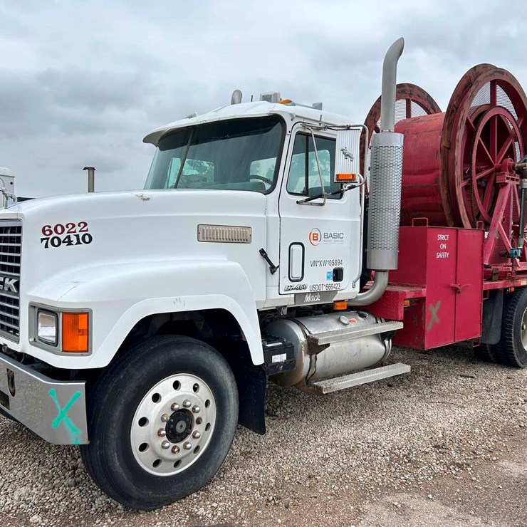 1999 MACK CH613