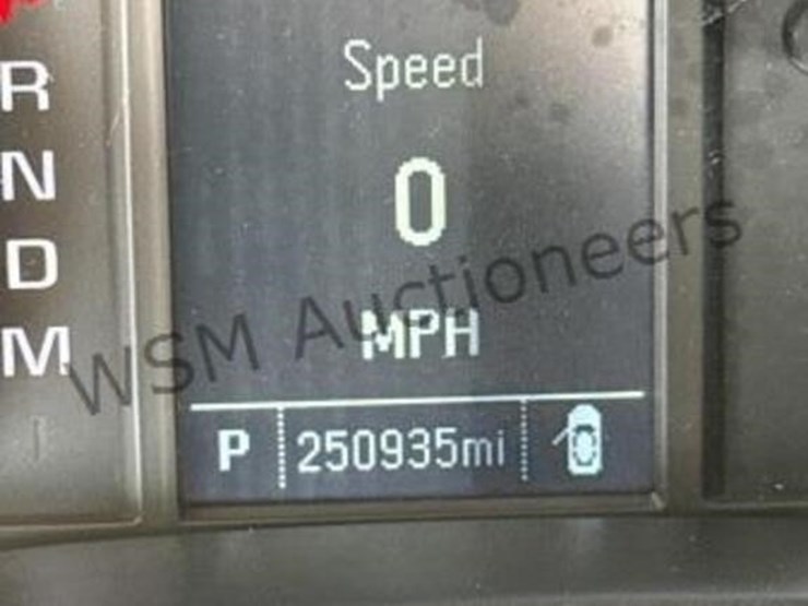 2014-chevrolet-silverado-1500-image-16
