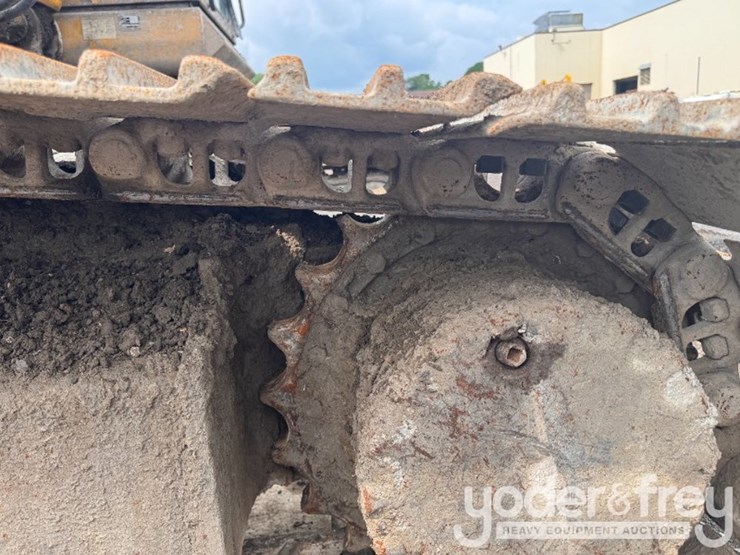 2006-komatsu-pc200-lc-7-image-11