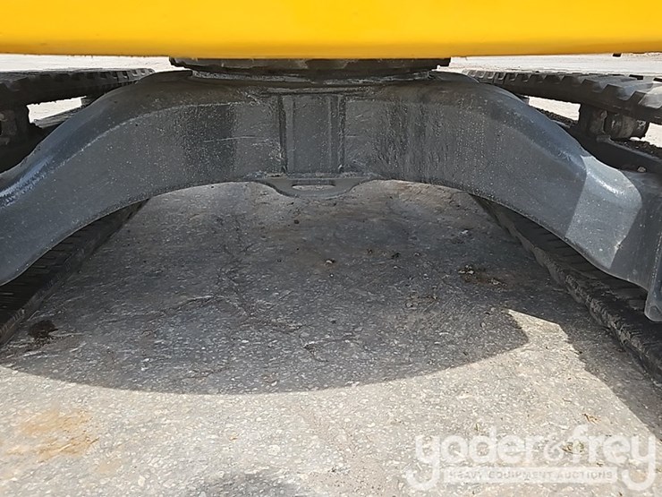 2023-deere-35g-image-29
