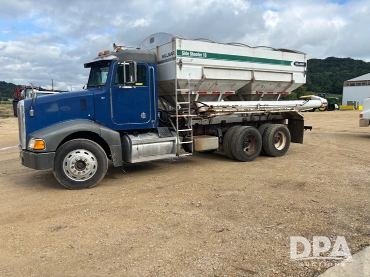 1998-peterbilt-385-image-2