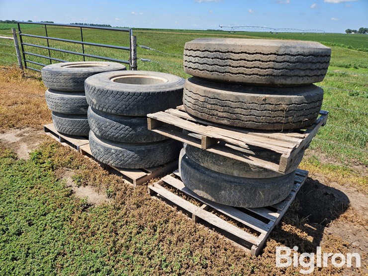 10.00r20-tires-&-rims-image-1