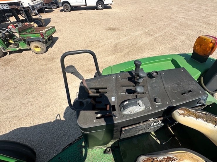john-deere-6400-image-26