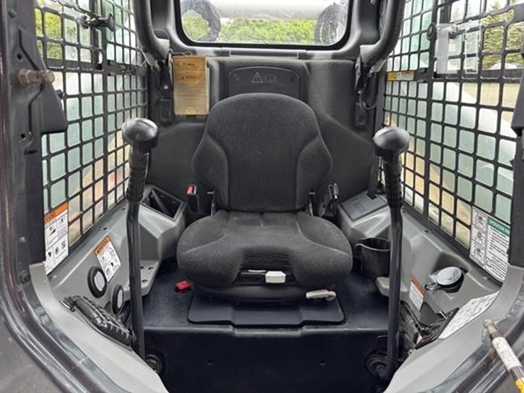 2019-bobcat-t770-image-43
