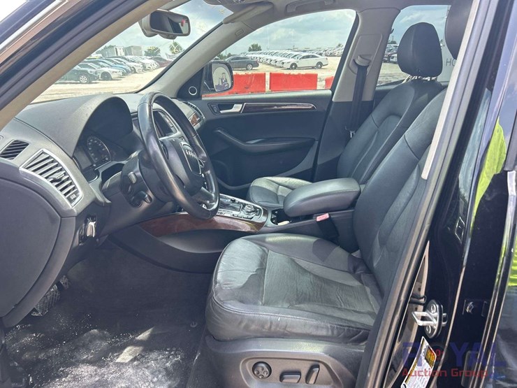 2012-audi-q5-image-11