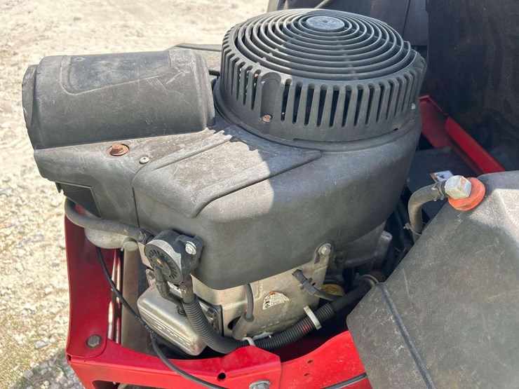 2017-snapper-pro-48in-zero-turn-commercial-mower-image-8