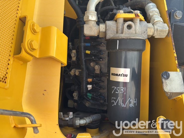 2016-komatsu-d61px-24-image-38