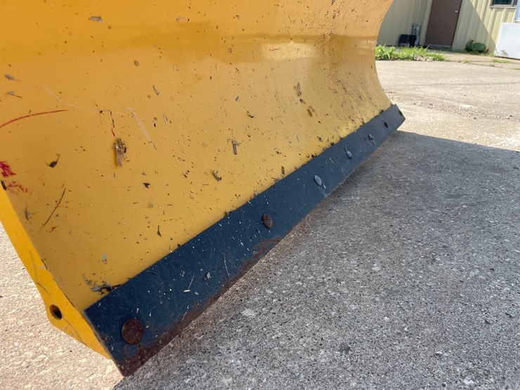 yamaha-54”-atv-snowplow-image-6