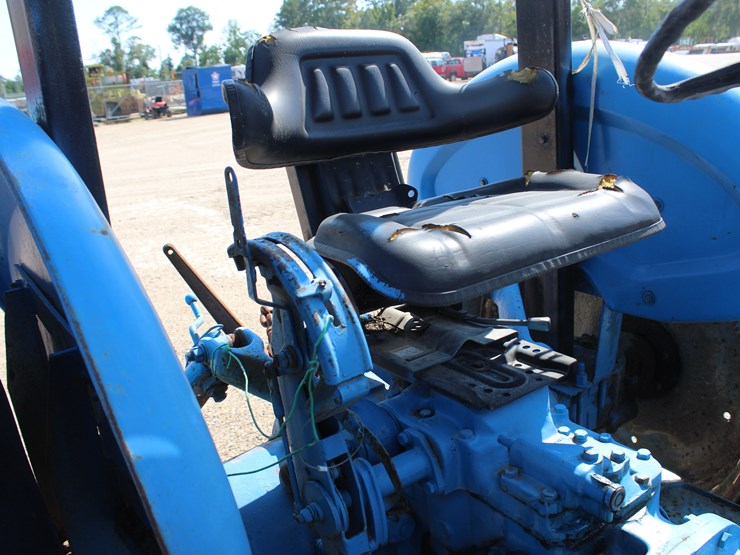 ford-tractor-image-12