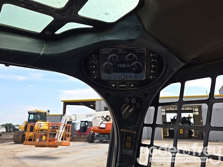 2019-bobcat-t590-image-42