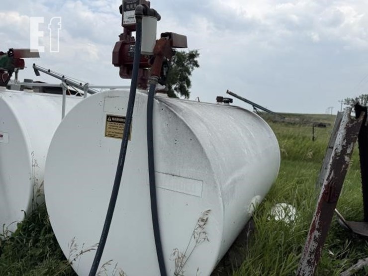 550-gallon-fuel-tank-(1)-image-4