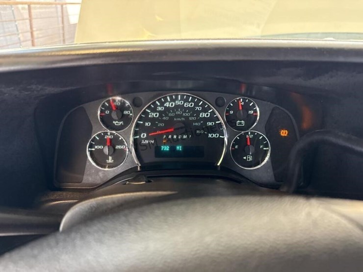 2014-chevrolet-express-2500-image-18