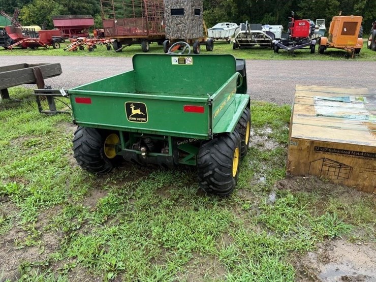john-deere-gator-image-8