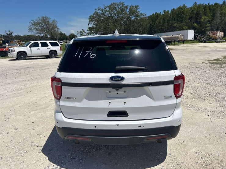 2016-ford-explorer-image-20