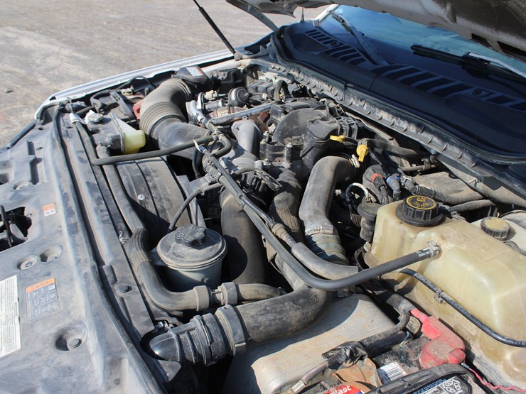 2017-ford-f250-xl-image-16