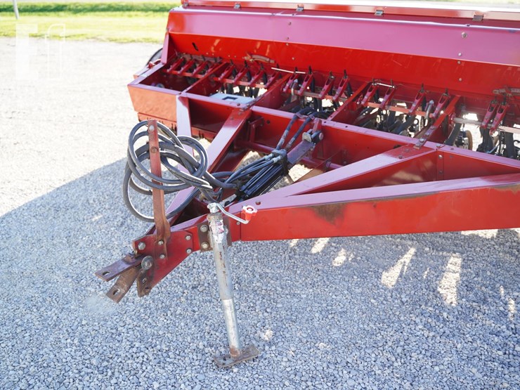 case-ih-5300-image-9