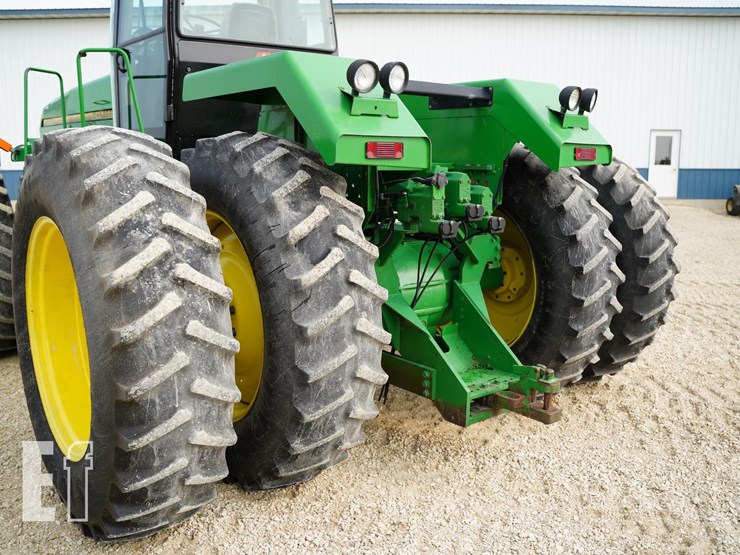 1993-john-deere-8570-image-25