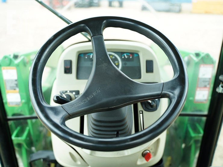 john-deere-4044r-image-36