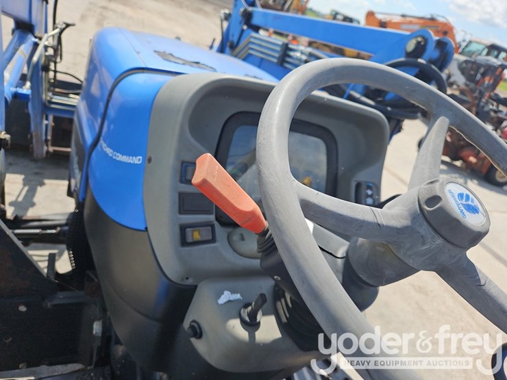 new-holland-tn75a-image-27