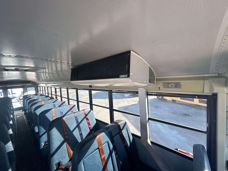 2009-ic-corporation-pb105-school-bus-image-18