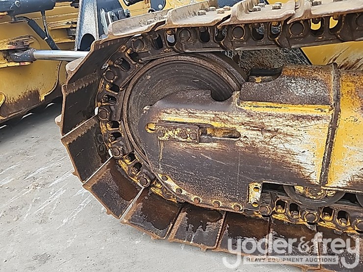 2018-deere-850k-image-10