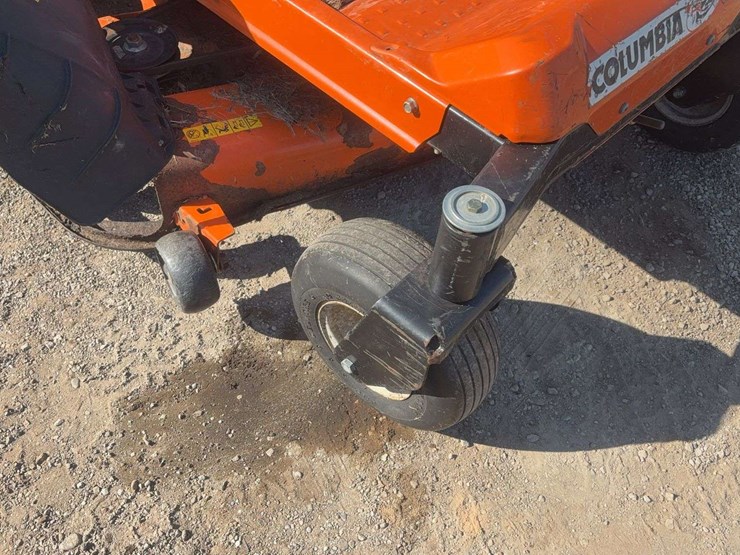 columbia-zero-turn-mower-image-8