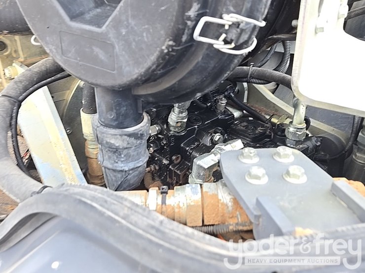 2019-dynapac-ca2500d-image-51