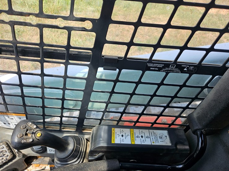 2019-bobcat-t870-image-41