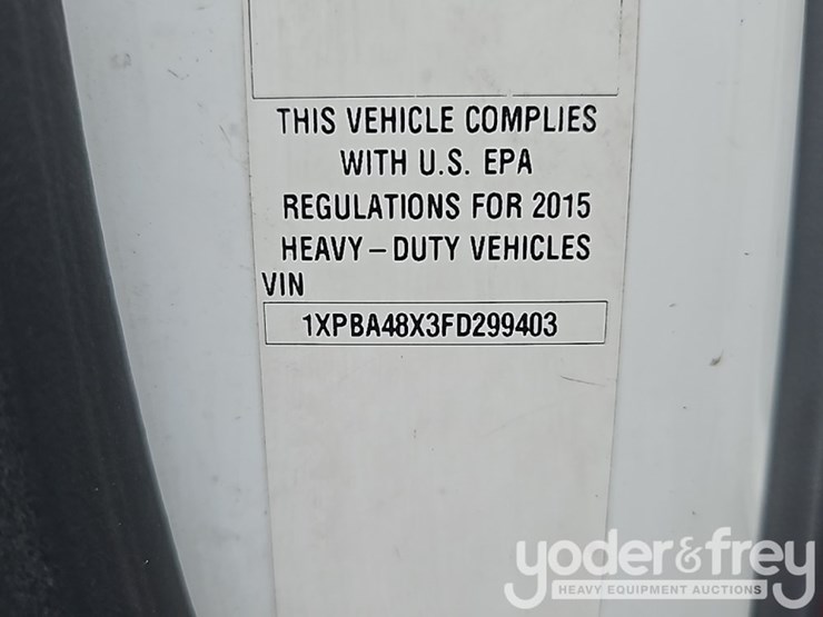2015-peterbilt-579-image-43