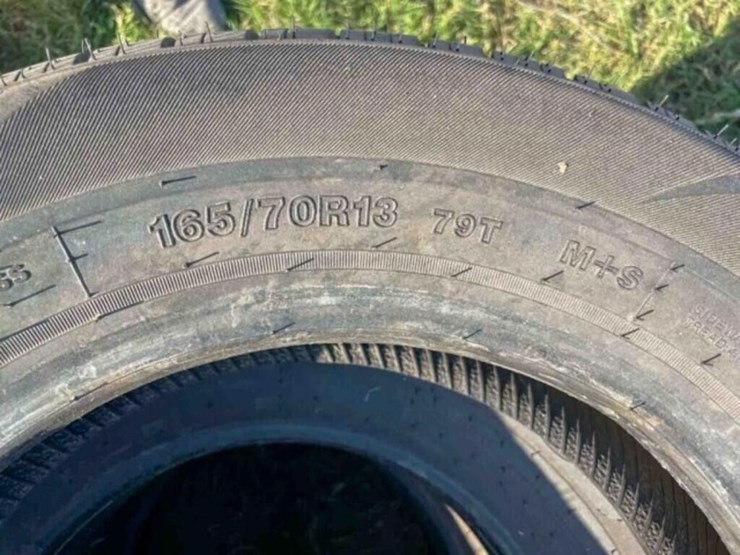 4--new-165-70r13-tires-image-2