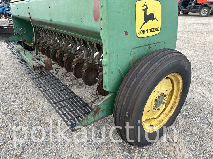 john-deere-8300-image-7