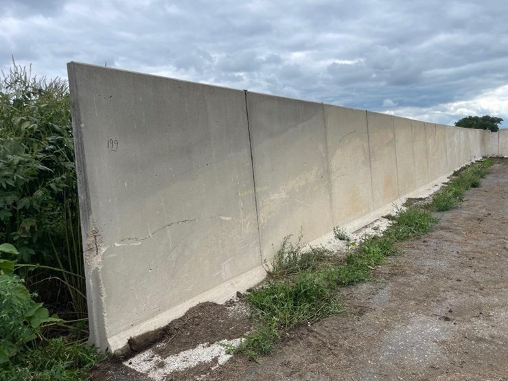 bunker-l-walls-(120'-+/--total)---off-site-image-1