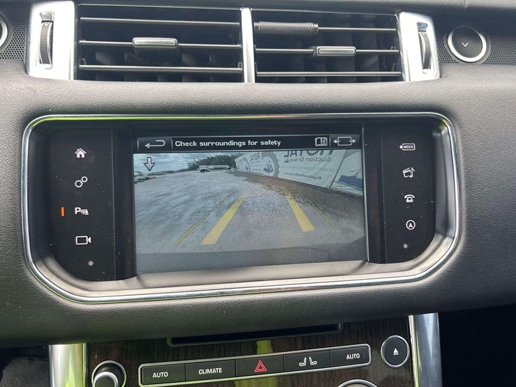 2016-land-rover-range-rover-image-18