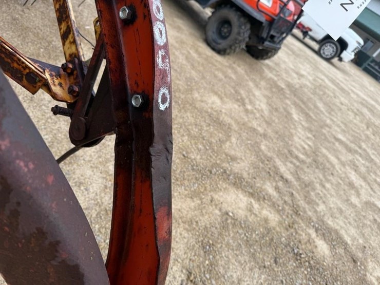 new-holland-256-image-6