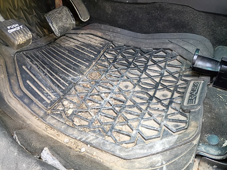 2014-ford-explorer-image-27