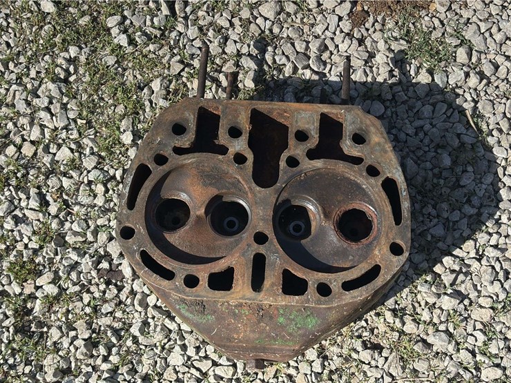 john-deere-model-g-head-image-13