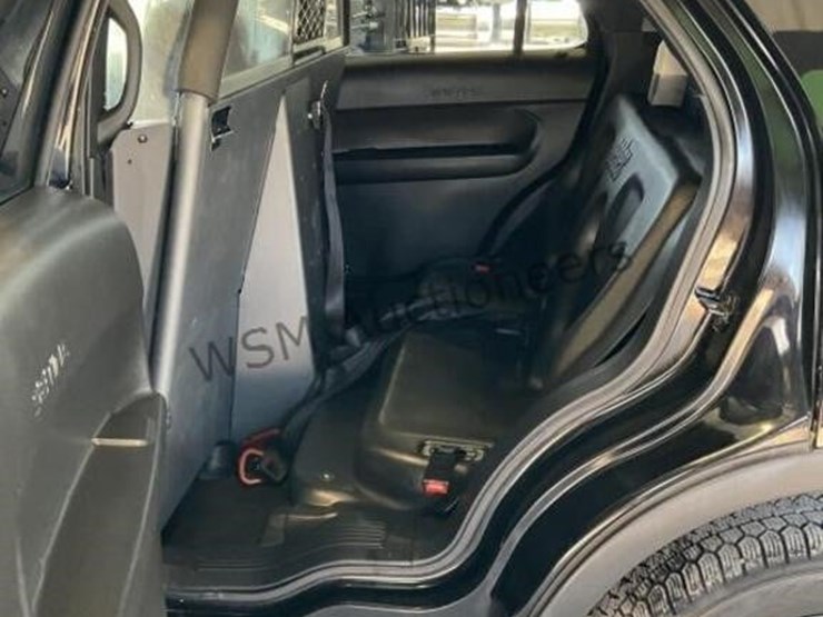 2017-ford-explorer-image-23