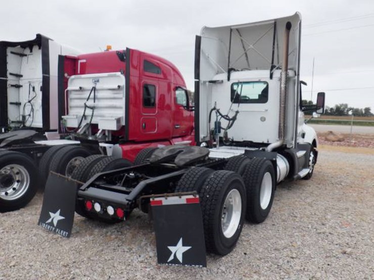 2020-kenworth-t680-image-5