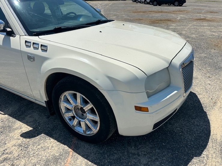 #23051-•-2007-chrysler-300-image-14