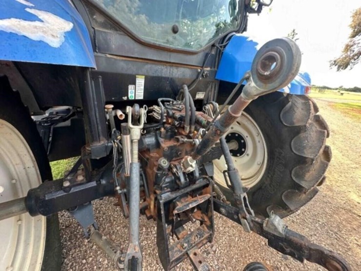 new-holland-t6050-image-12