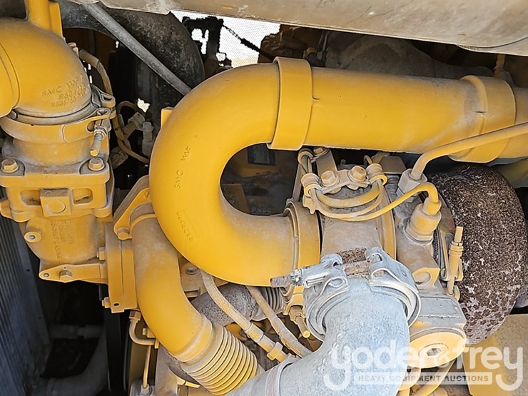 2022-deere-850l-lgp-image-31