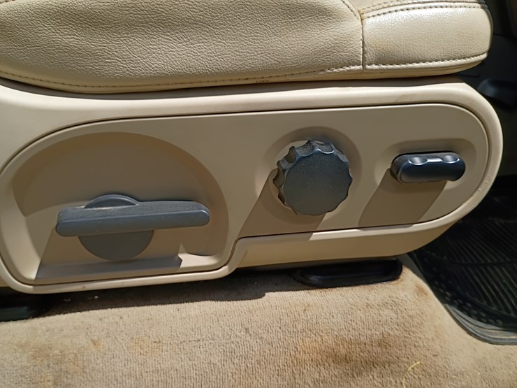 2004-ford-f150-image-30