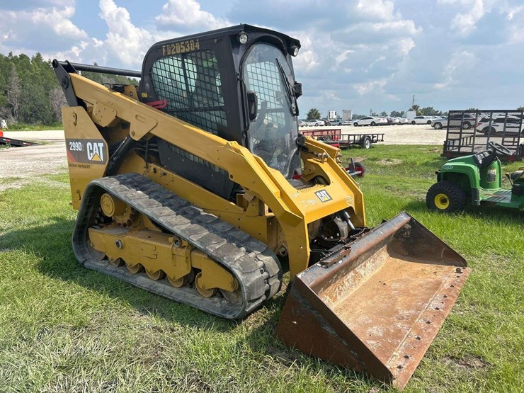 2015-caterpillar-299d2-image-2