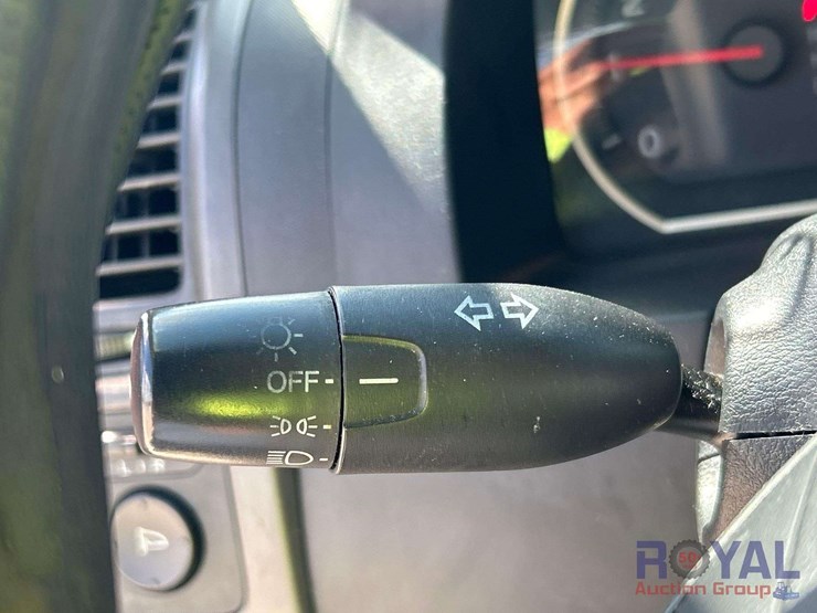 2010-honda-crv-image-16