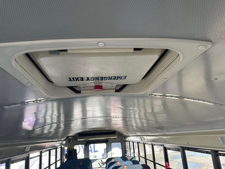 2009-ic-corporation-pb105-school-bus-image-17