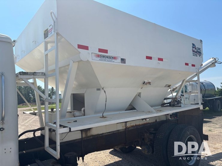2000-ihc-4900-dry-tender-truck-(dr12098,-unit-25102)-image-39