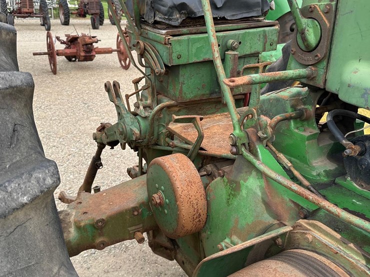 john-deere-720-image-12