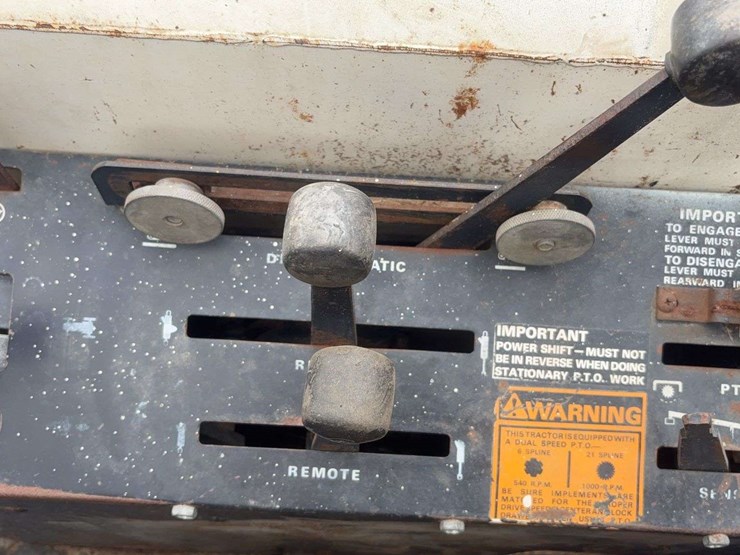 1977-case-970-2wd-tractor-image-32